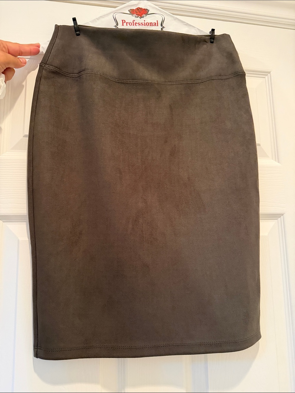 Renee C Classic Suede Pencil Skirt